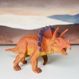 Vintage Triceratops Animal Dinosaur 3" Inch Plastic Figure Figurine 2008 toy